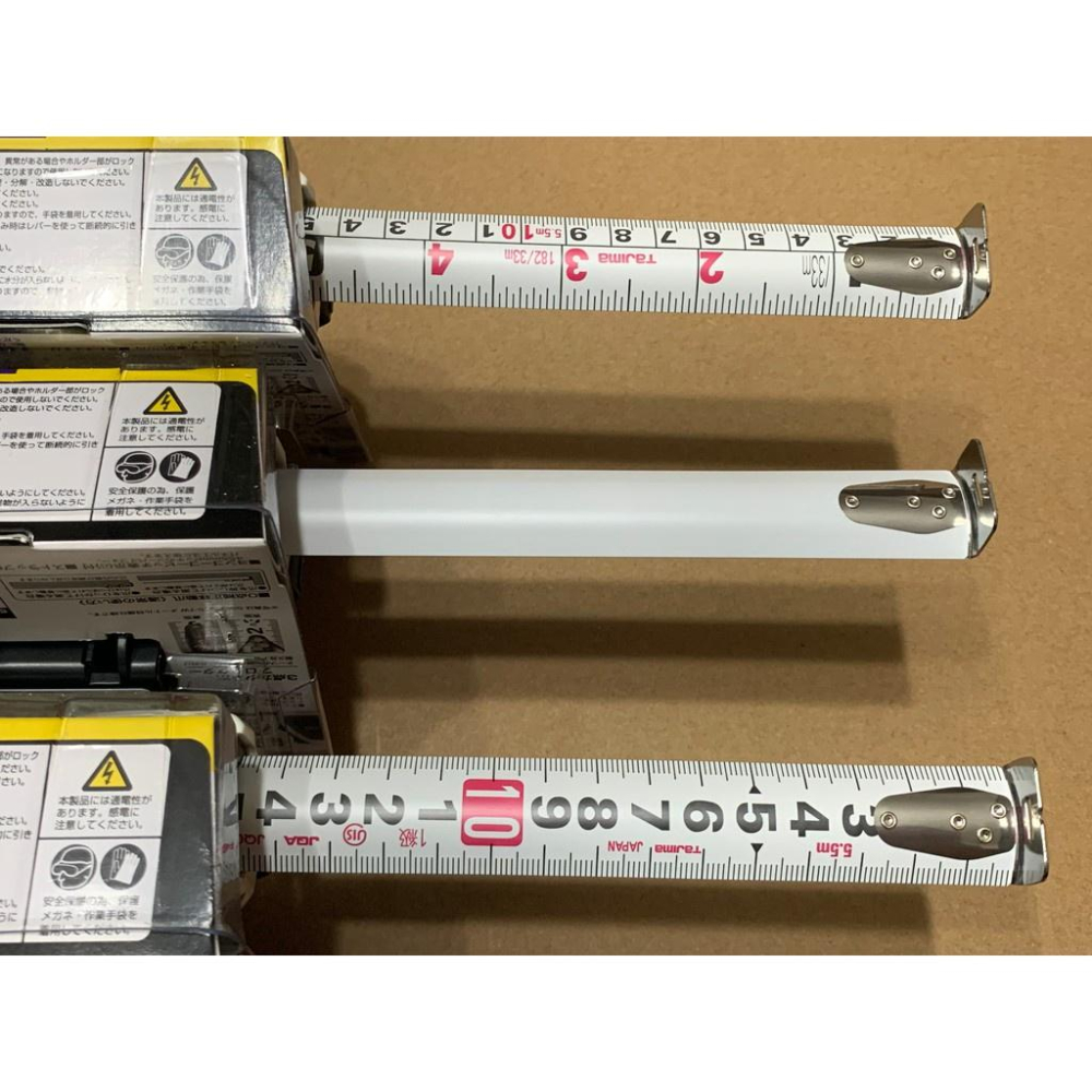 台北益昌 附尺扣 日本 TAJIMA 田島 5.5M*25mm 台灣限定款 捲尺 尺帶自動煞車 台尺 魯班 公分-細節圖5