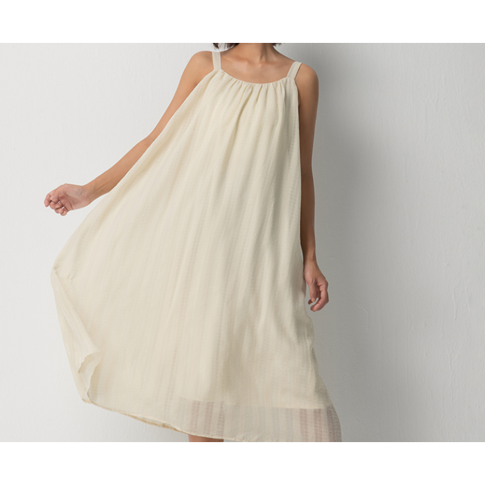 仙氣壓紋設計飄逸洋裝~米白色-細節圖2
