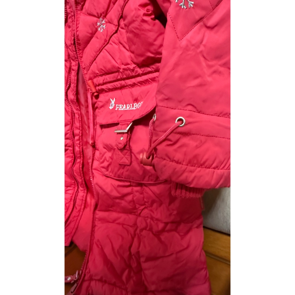 兔子 雪花 紅色羽絨外套 長版 大童 110/56 （二手）-細節圖3