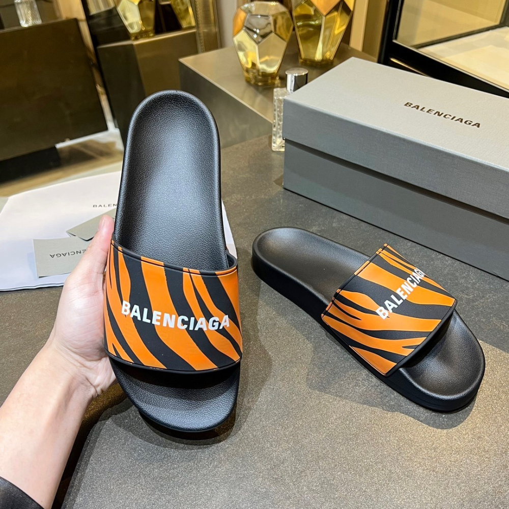 🎉🎉🎉 【 BALENCIAGA】巴黎世家2023夏季新品、拖鞋式涼鞋-細節圖4