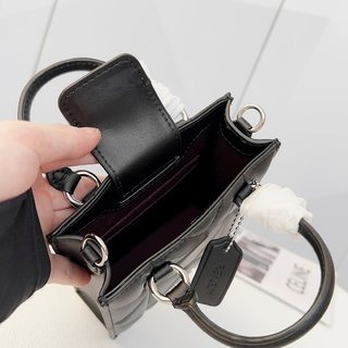 Mini Tote  小琴谱包 整体色系都是非常适合炎炎夏日 包型是简约的琴谱包-細節圖4