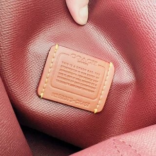 CK457..C家人造革配牛皮革，内置多功能袋，中央拉链隔层-細節圖9