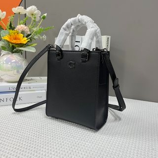 Mini Tote  小琴谱包 整体色系都是非常适合炎炎夏日 包型是简约的琴谱包-細節圖4