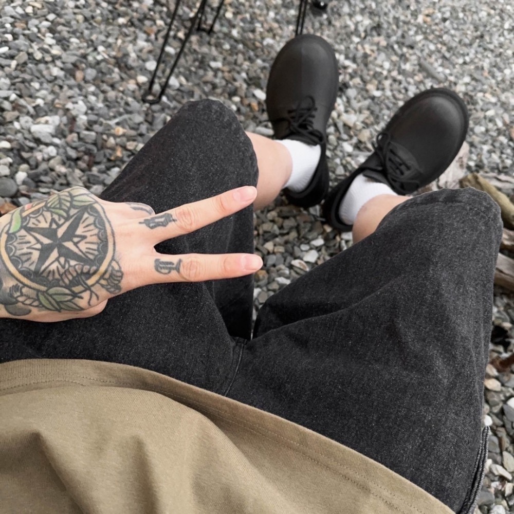 大口袋寬版拉繩牛仔短褲-細節圖6