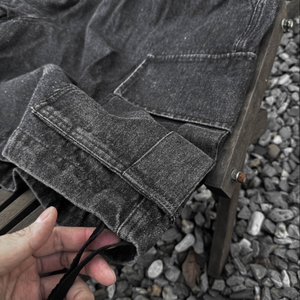 大口袋寬版拉繩牛仔短褲-細節圖10