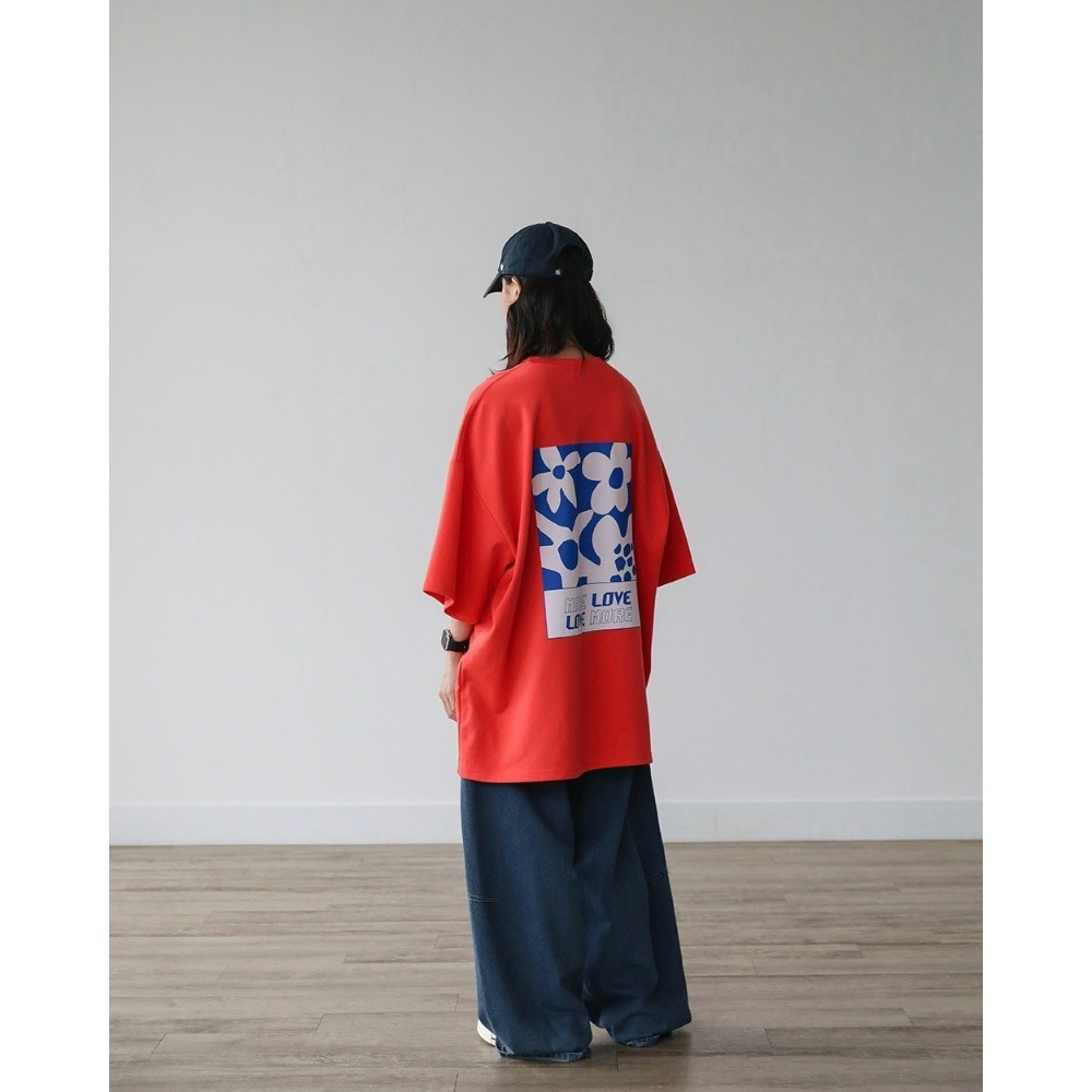 MORE LOVE花朵插畫短T-細節圖5