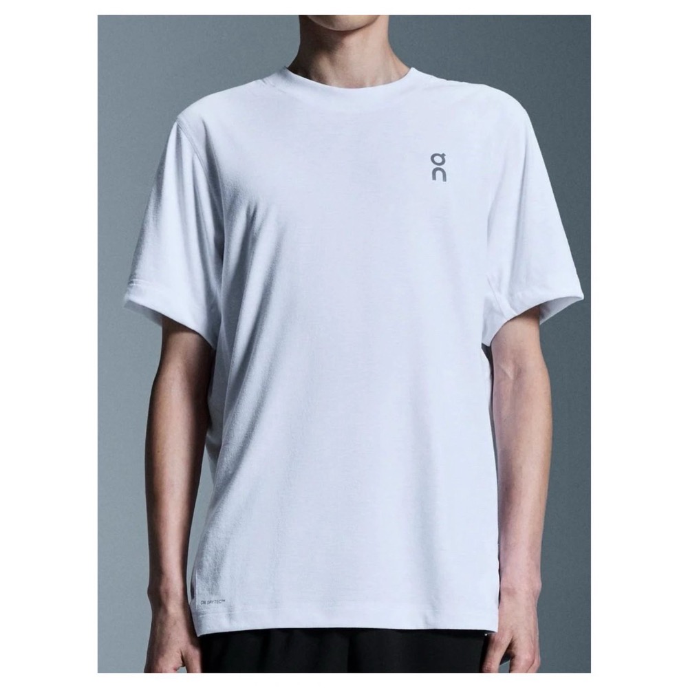 on 男女同款 Train-T 圖形印花梭織T恤短袖-細節圖2