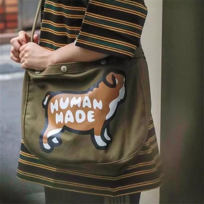 HUMAN MADE PAPERBOY BAG  鴨子法鬥小狗字母愛心雙面郵差包單肩斜挎包-細節圖6