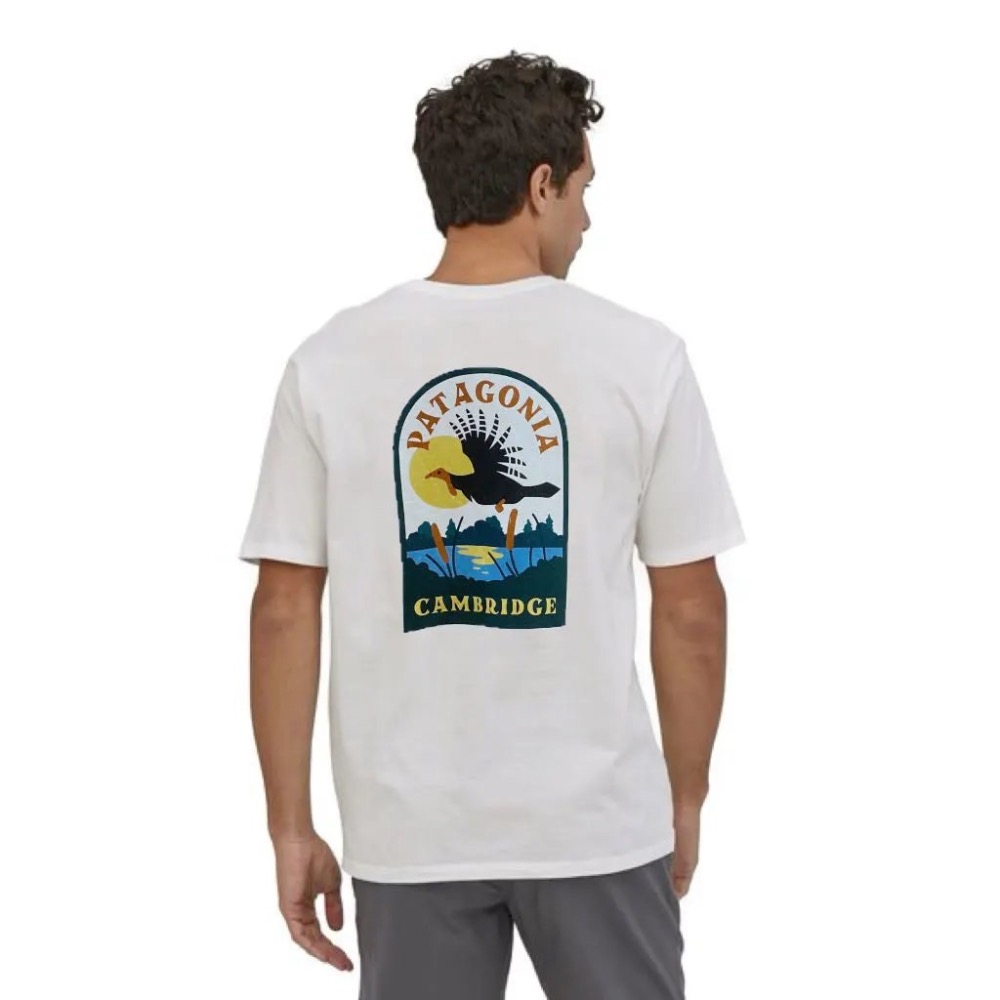 劍橋限定款！！ Patagonia 限定款短袖-細節圖2