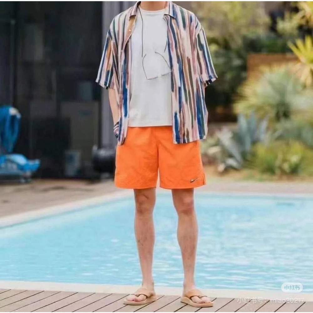 日本Nike 聯名款雙勾LOGO刺繡運動休閒短褲-細節圖5