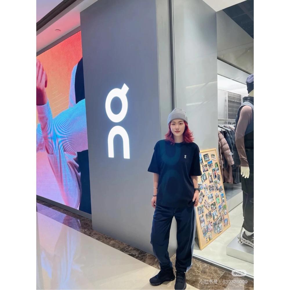 時尚運動品牌On昂跑男女同款絲光棉短袖T-細節圖4