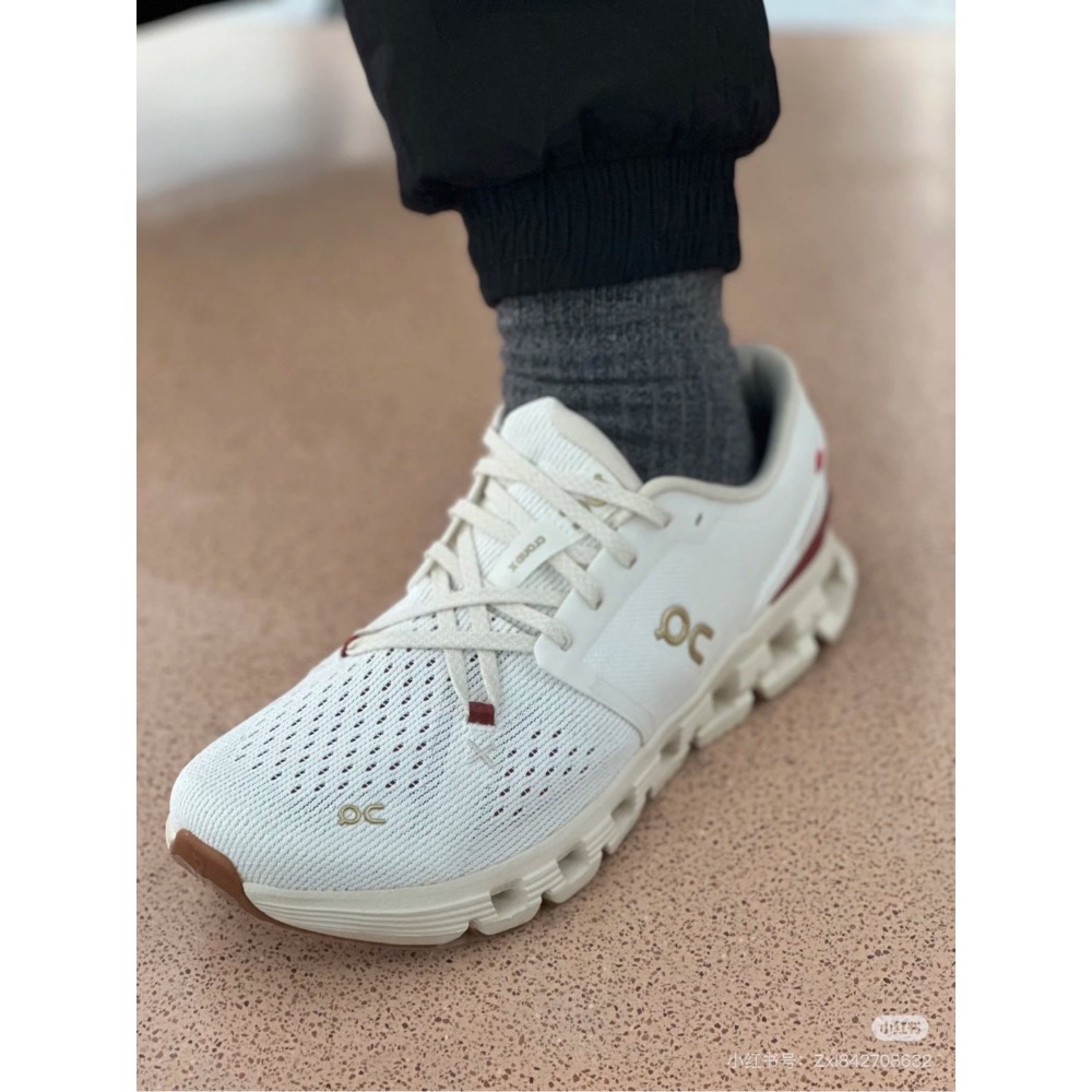 新款！On昂跑 𝐂𝐥𝐨𝐮𝐝 𝐗𝟒綜合訓練鞋！！全新升級的第四代各個方面都做了升級，更透氣腳感更好-細節圖2