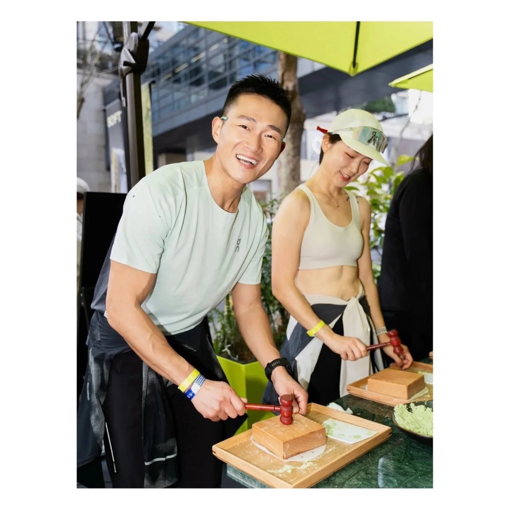 On Performance-T 反光印花 輕量速乾 激光剪裁拼接壓膠 無感 短袖T-細節圖7