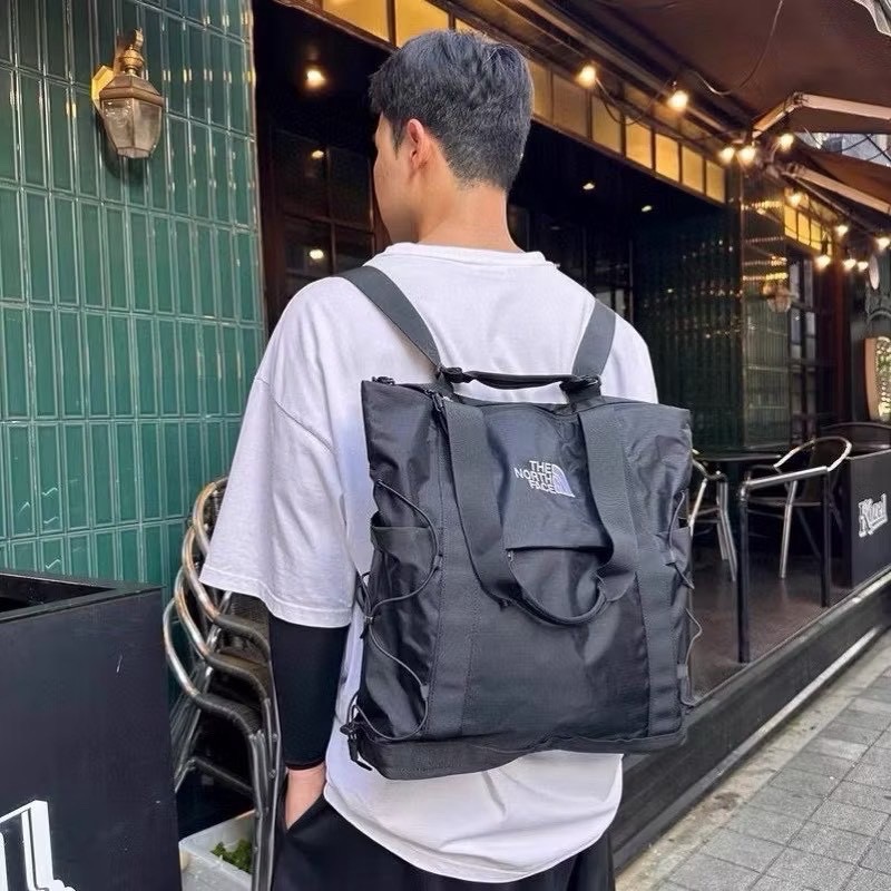 Tnf 超帥後背包 男女都能背-細節圖3