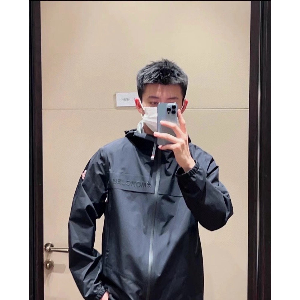Moncler  Grenoble 全壓膠薄款衝鋒衣-細節圖6