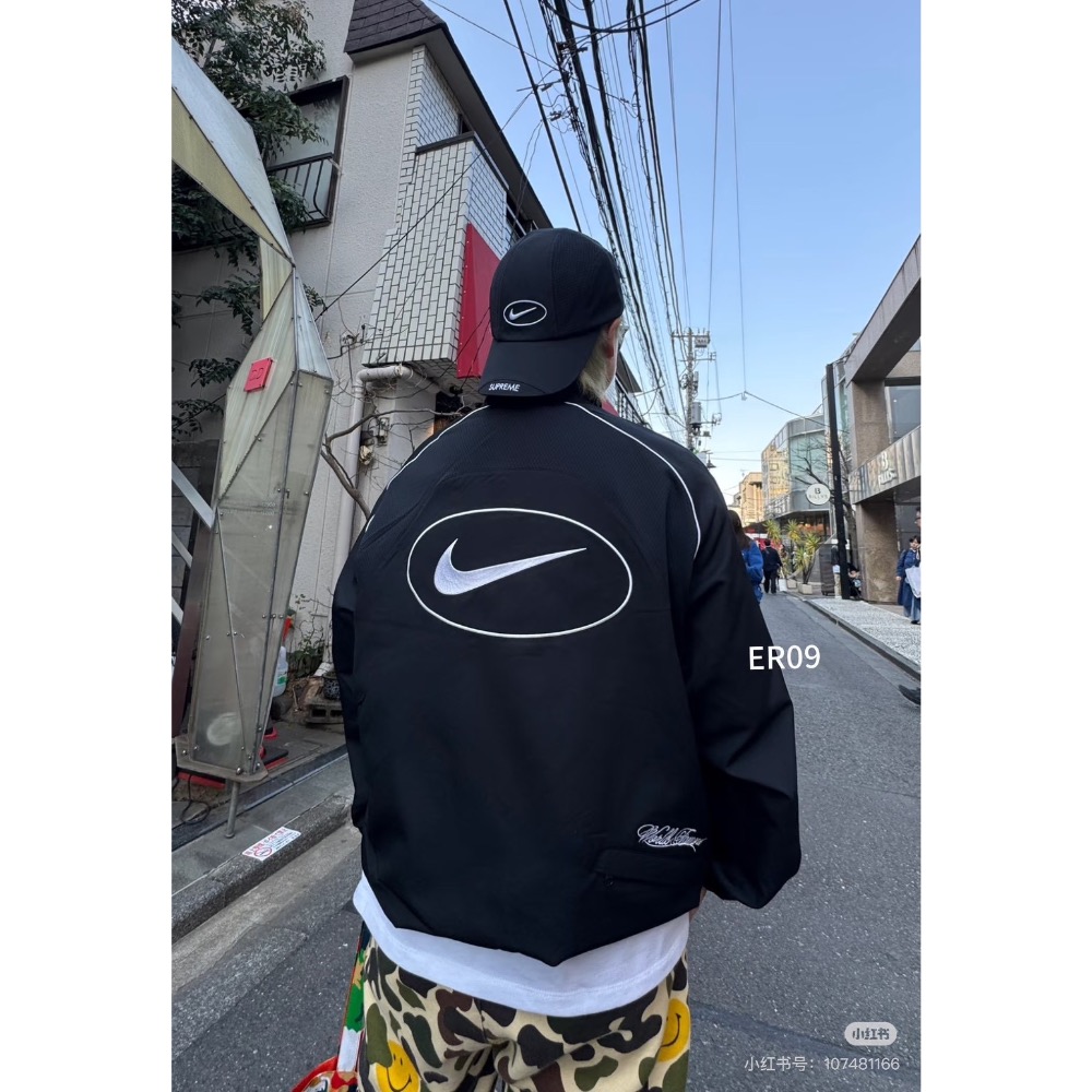 Supreme x Nike 聯名款 SS25 WEEK4 Track Jacket 袖口刺繡logo拉鍊開合夾克外套-細節圖3