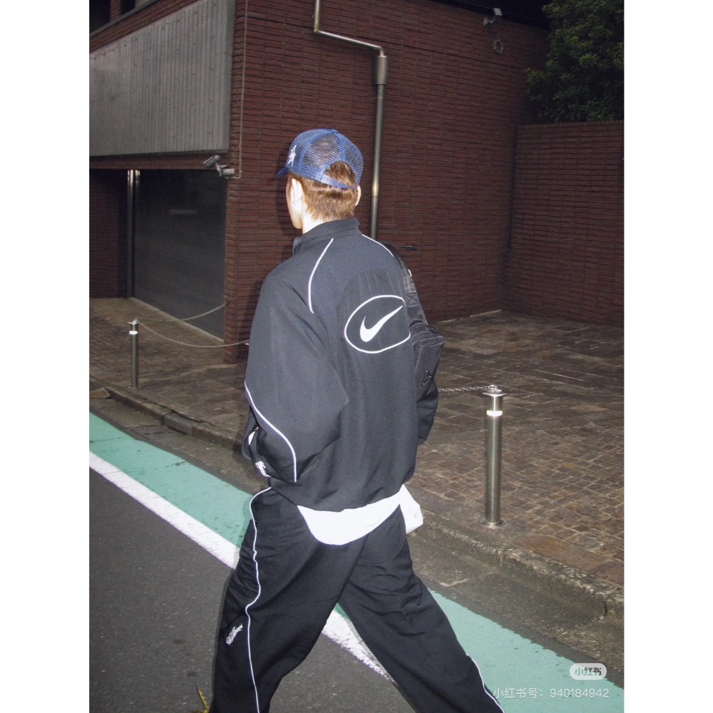 Supreme x Nike 聯名款 SS25 WEEK4 Track Jacket 袖口刺繡logo拉鍊開合夾克外套-細節圖4