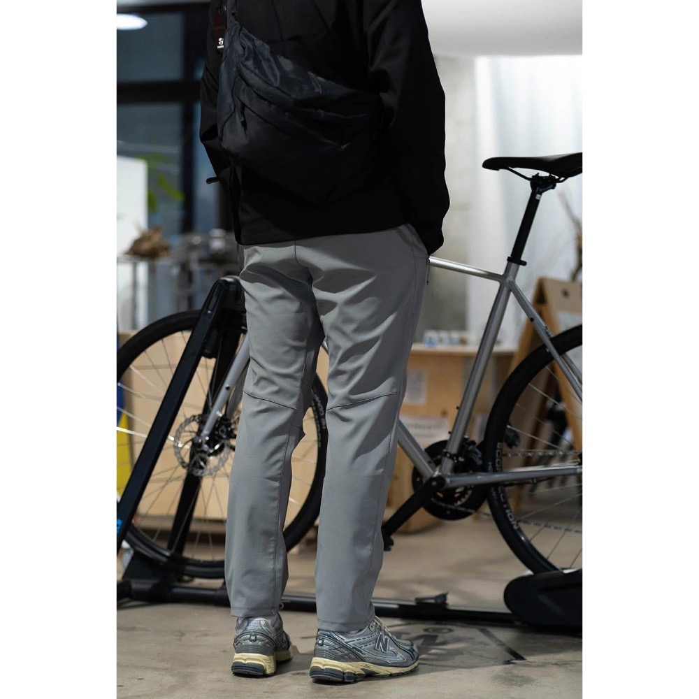 性價比超高的登山褲，有著凱樂石同款高品質，甚至在某些方面更勝一籌，話不多說，一起來看看它的厲害之處-細節圖2