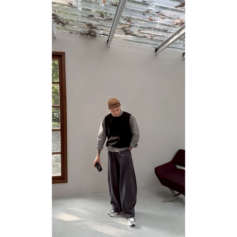 特殊剪裁彎刀西裝褲-細節圖3