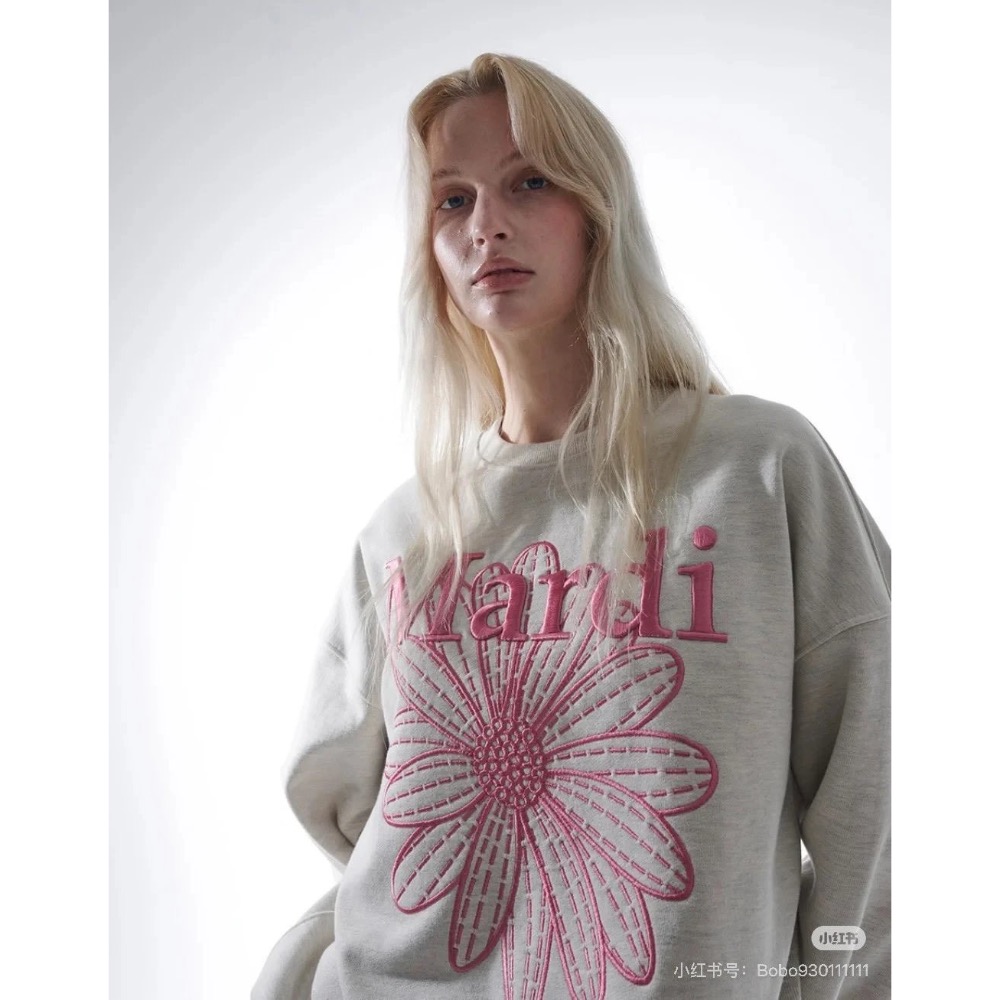 金高銀同款】小雛菊 粉色刺繡 寬松圓領加絨衛衣-細節圖4