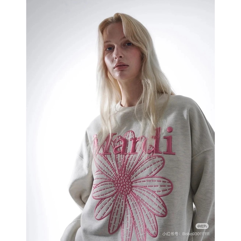 金高銀同款】小雛菊 粉色刺繡 寬松圓領加絨衛衣-細節圖4