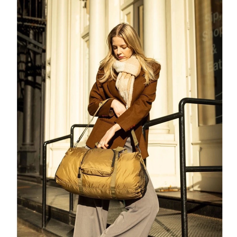 官網同步在售48美金！！全新正品GO.PAC 超大容量防撕裂尼龍隨身可折疊收納行李袋，行李包 軍用級織帶！-細節圖2