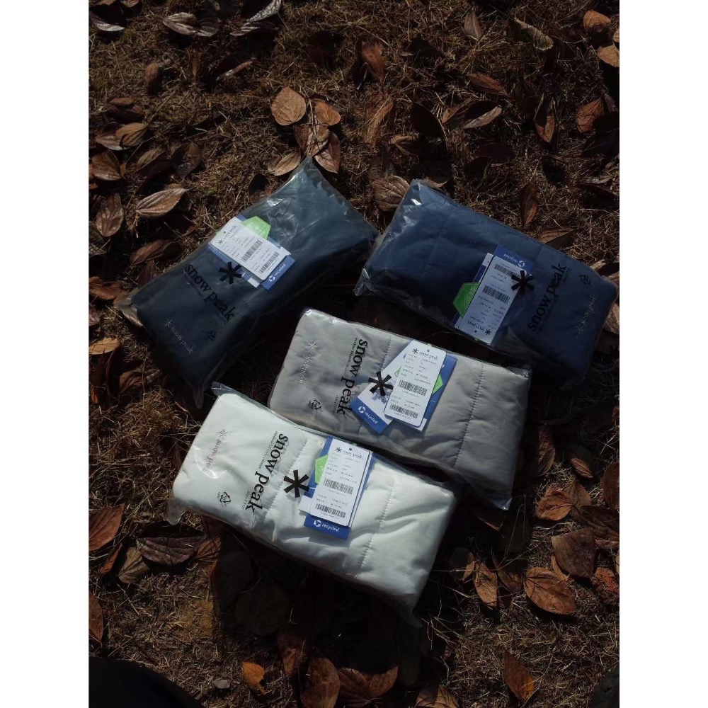 Snow peak羽絨圍巾 正在拍攝中 還沒整理完 有喜歡的可以先喊畢竟最近物流慢的可以-細節圖2