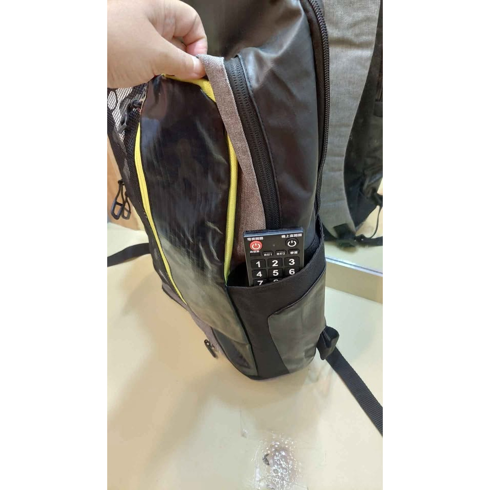 全新有公司Logo的羽球背包-細節圖6