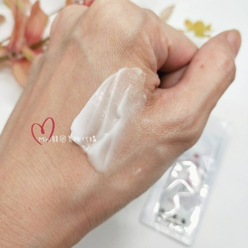 ☆mini韓國美妝代購☆ 后 whoo 拱辰享 雪 淨透亮采水凝霜 體驗包 效期2028/04【SWH34】-細節圖3