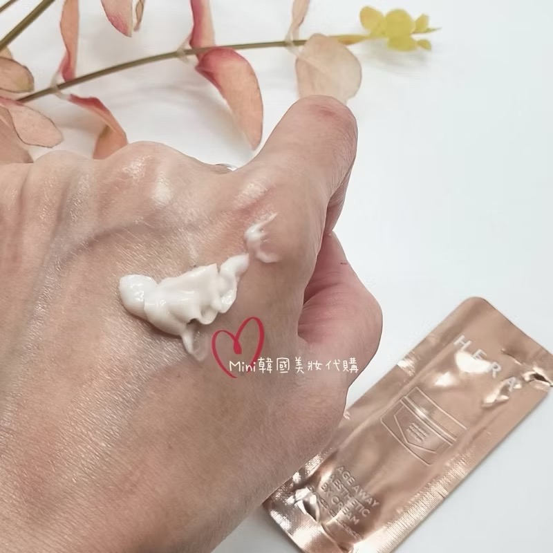 ☆mini韓國美妝代購☆Hera 赫拉 青春永駐 膠原蛋白 BX 抗皺肉毒眼霜 體驗包 眼霜 【SHE26】-細節圖2