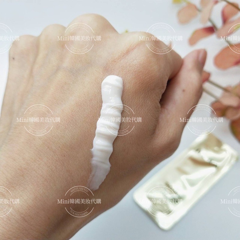 ☆mini韓國美妝代購☆ HERA 赫拉 SIGNIA 水仙花賦活緊緻面霜 體驗包【SHE31】-細節圖2