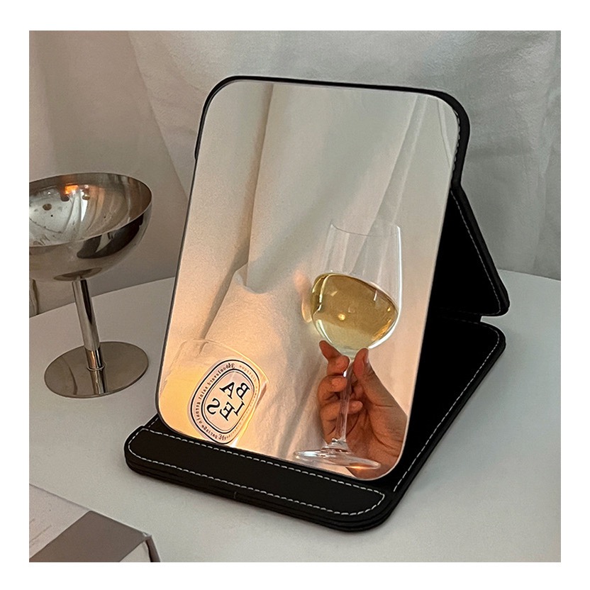 現貨｜皮革摺疊立鏡 防水化妝鏡 加厚可摺疊收納鏡 便攜化妝鏡 簡易梳妝鏡 檯式化妝鏡 歐式鏡子-細節圖3