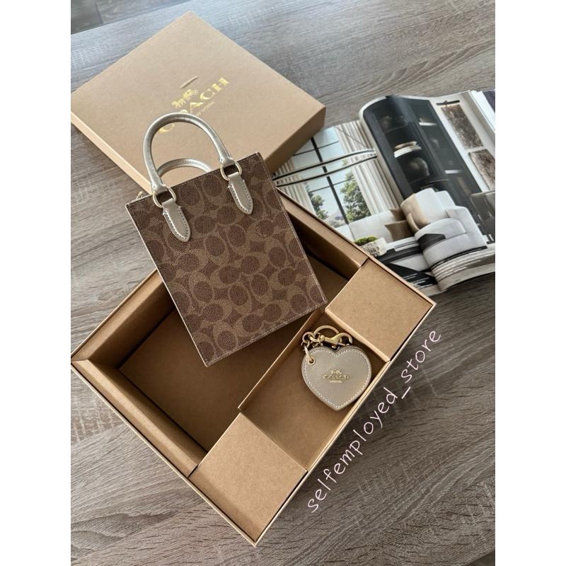 ［S.E美國代購］COACH 琴譜包禮盒組 經典老花配色 手拿包 斜背包 季節限定 送禮 限量 禮物-細節圖6