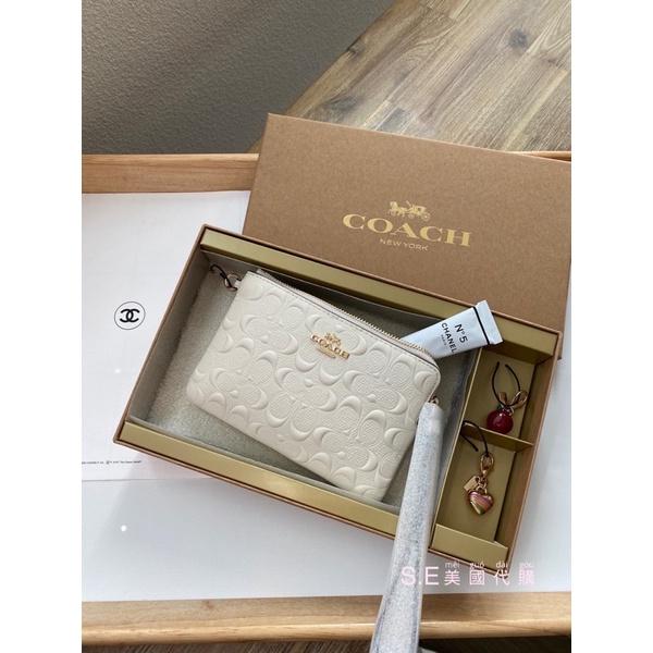 ［S.E美國代購］Coach 單層手拿包禮盒組 立體浮雕LOGO 手拿包 零錢包 送禮限定(白色)-細節圖2