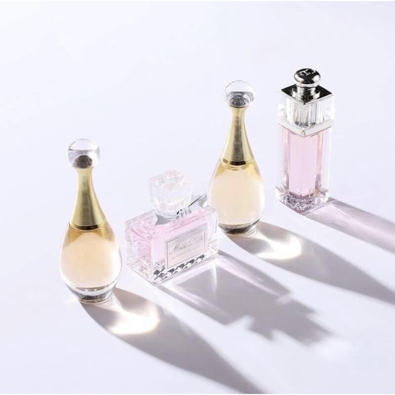 [S.E美國代購］Dior 小香禮盒 白禮盒組 四件組 禮物禮盒 情人節 聖誕節 送禮-細節圖2