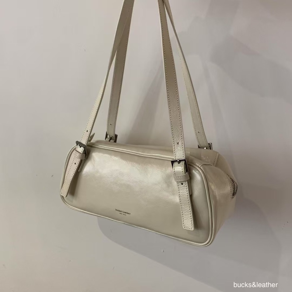 bucks & leather 韓國代購🇰🇷 【25SS】 ins風單肩腋下包 牛皮亮面-細節圖5