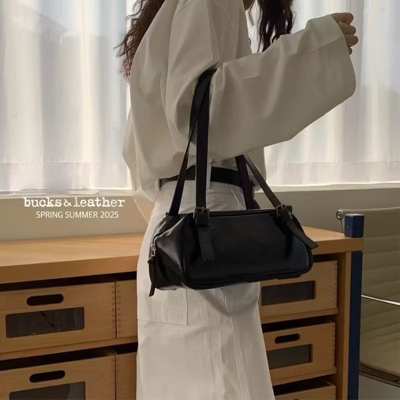 bucks & leather 韓國代購🇰🇷 【25SS】 ins風單肩腋下包 牛皮亮面-細節圖6