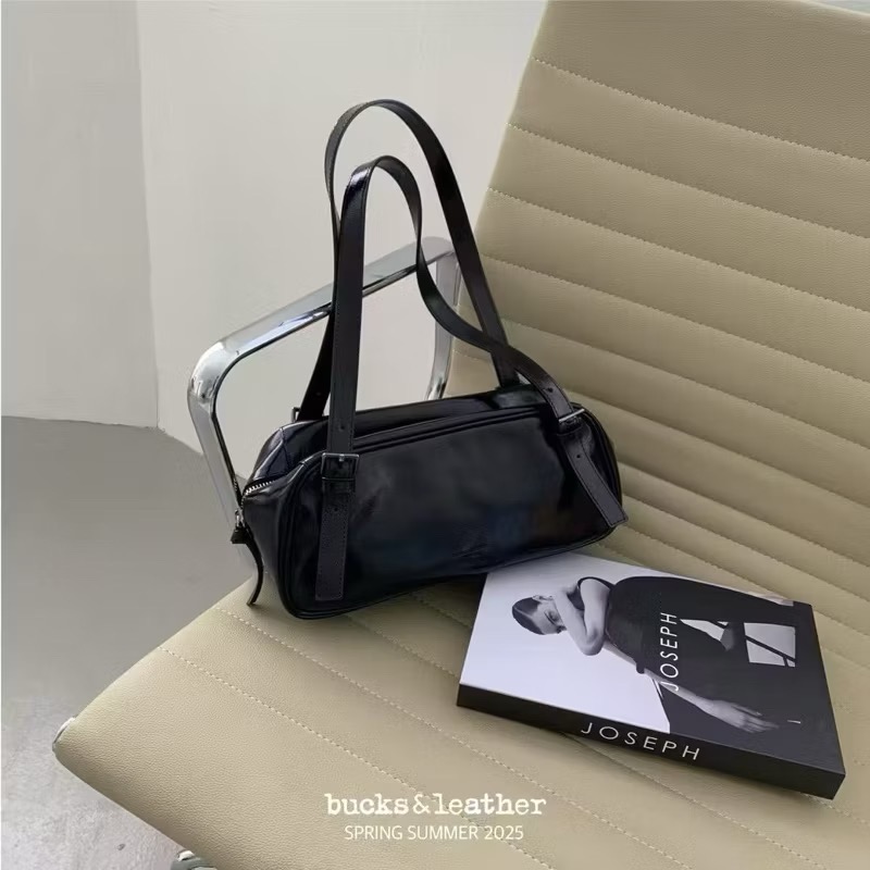 bucks & leather 韓國代購🇰🇷 【25SS】 ins風單肩腋下包 牛皮亮面-細節圖7