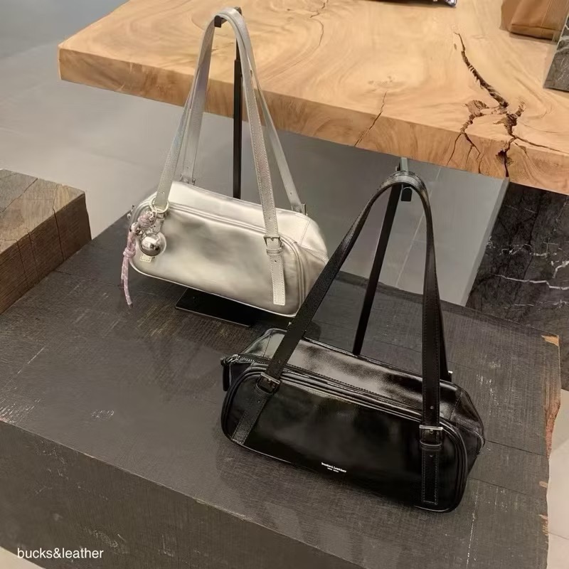 bucks & leather 韓國代購🇰🇷 【25SS】 ins風單肩腋下包 牛皮亮面-細節圖10