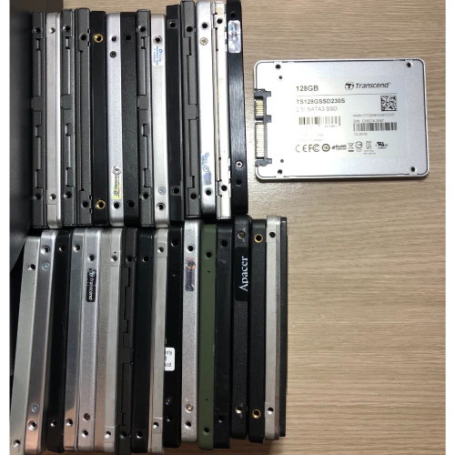 SSD 固態硬碟 2.5吋 120G 240G
