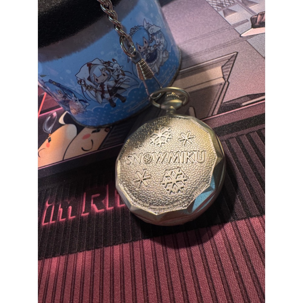 【艾瑞克】初音未來 懷錶 原自行收藏現貨出售-細節圖3