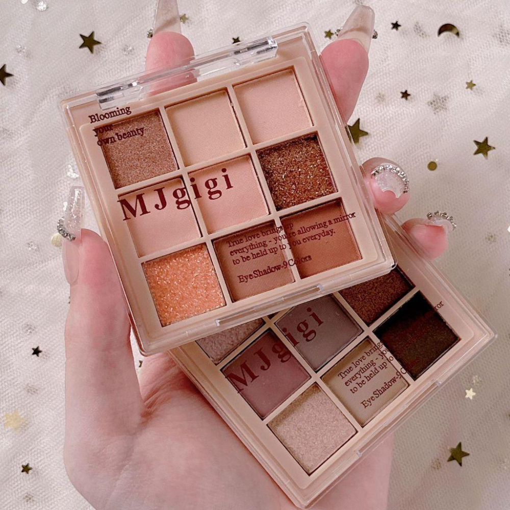 @台灣現貨~九色眼影盤 九宮格眼影 眼影腮紅 9色眼影 閃粉 眼影盤 珠光啞光 閃粉珠光 大地色-細節圖8