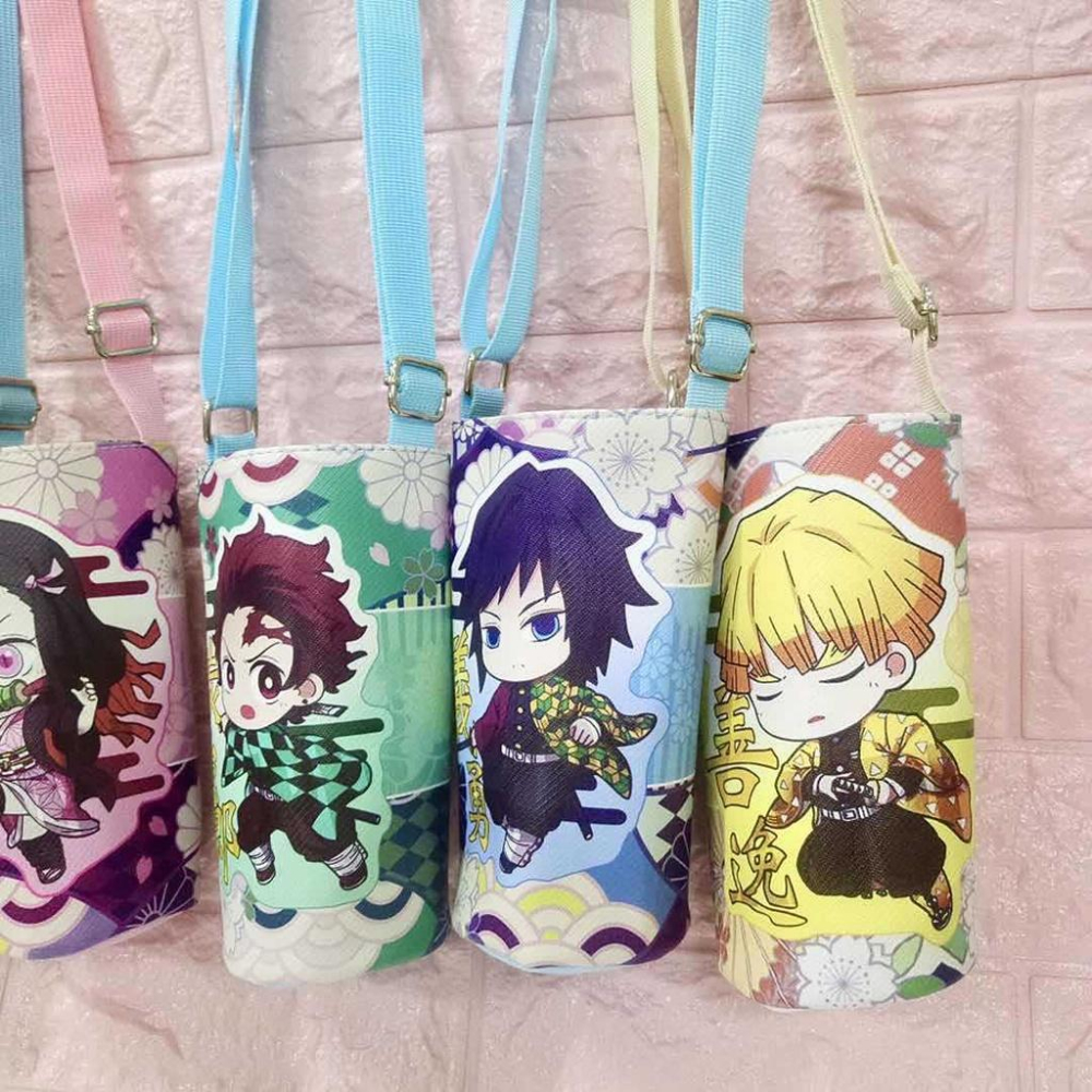 台灣現貨 鬼滅之刃 PU水壺套 環保飲料袋 杯套 斜跨水壺袋 鬼滅炭志郎彌豆子 學生用品 禮物-細節圖2