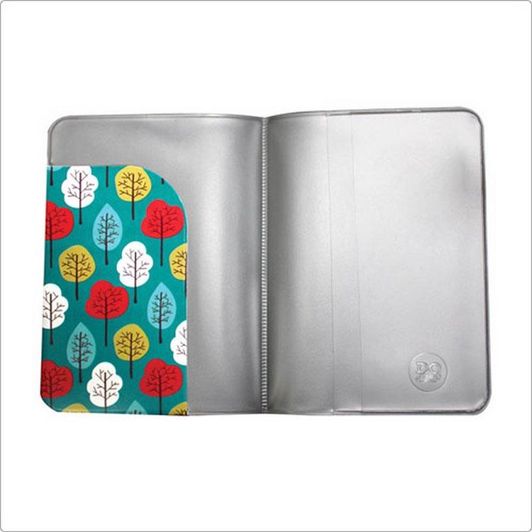 《DQ&CO》PVC護照夾(童話樹) | 護照保護套 護照包 多功能收納包-細節圖3