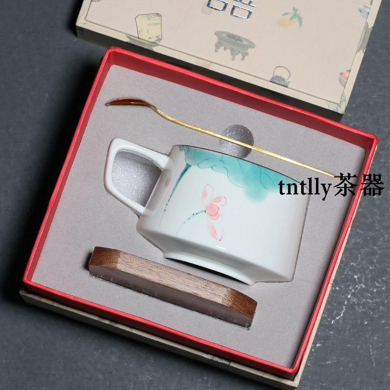 【現貨免運】手繪荷花咖啡杯陶瓷釉下彩馬克杯家用辦公杯中式水杯女禮盒裝送禮 德化茶具-細節圖7