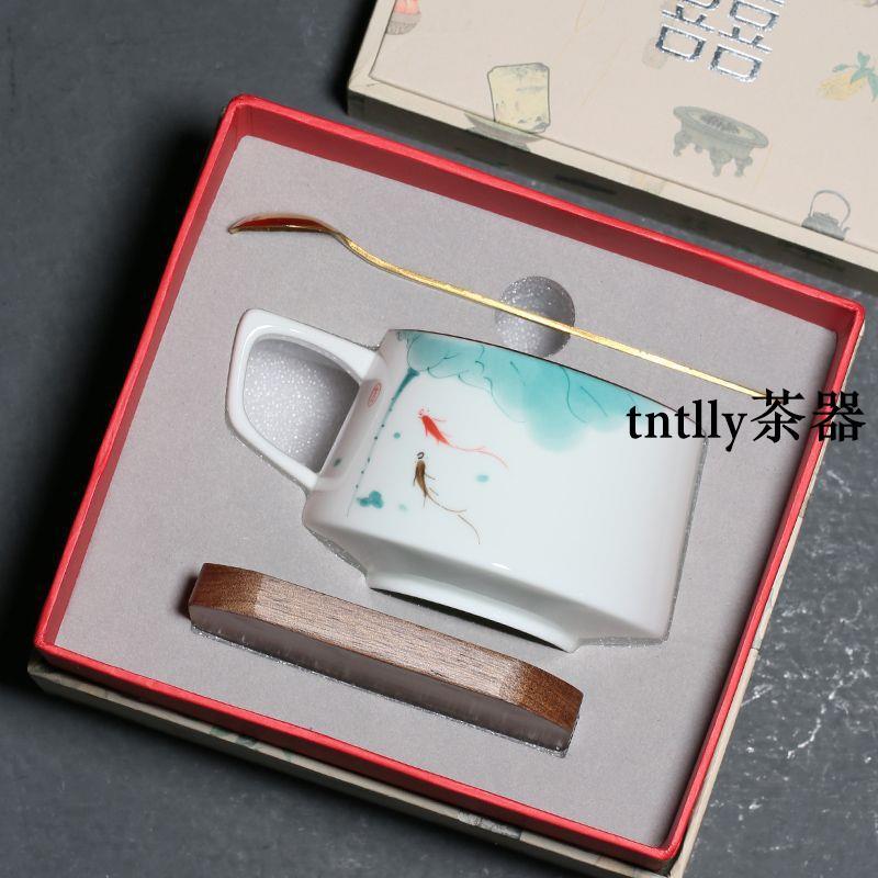 【現貨免運】手繪荷花咖啡杯陶瓷釉下彩馬克杯家用辦公杯中式水杯女禮盒裝送禮 德化茶具-細節圖8