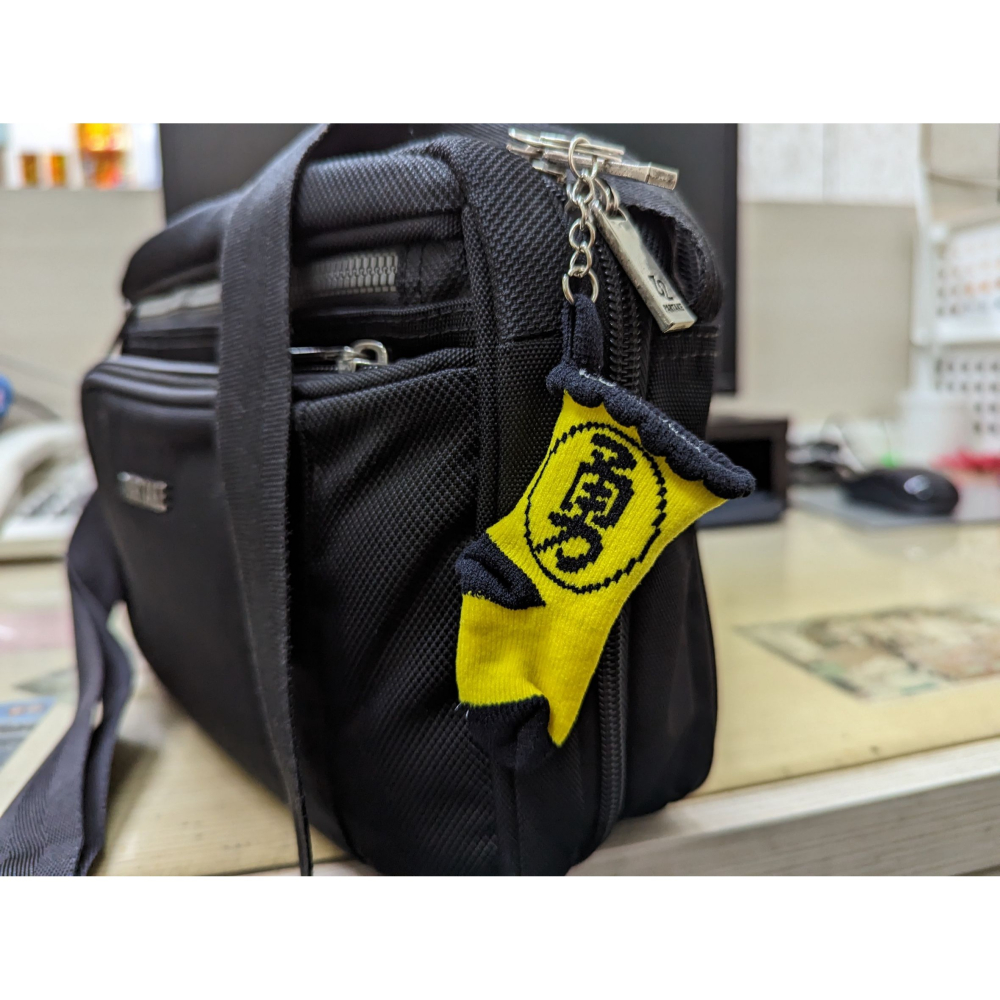 Amiss 勇往直前 勇襪鑰匙圈 吊飾 結緣品 禮物 小勇襪 白沙屯媽祖 結緣品 勇字 勇腳 媽祖飾品 媽祖鑰匙圈-細節圖6