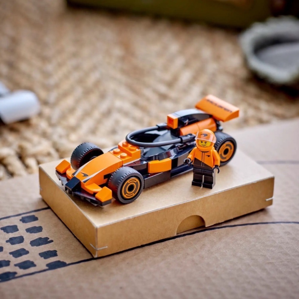 《屁桃柑仔店》現貨LEGO 60442 F1 賽車手和 McLaren 賽車 -City系列-細節圖3