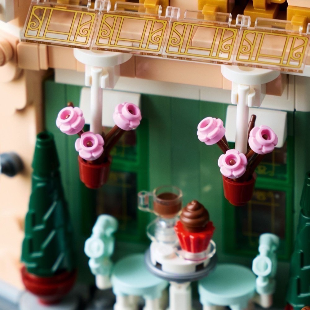 《屁桃柑仔店》現貨LEGO 10362 法國咖啡館 -ICONS系列-細節圖5