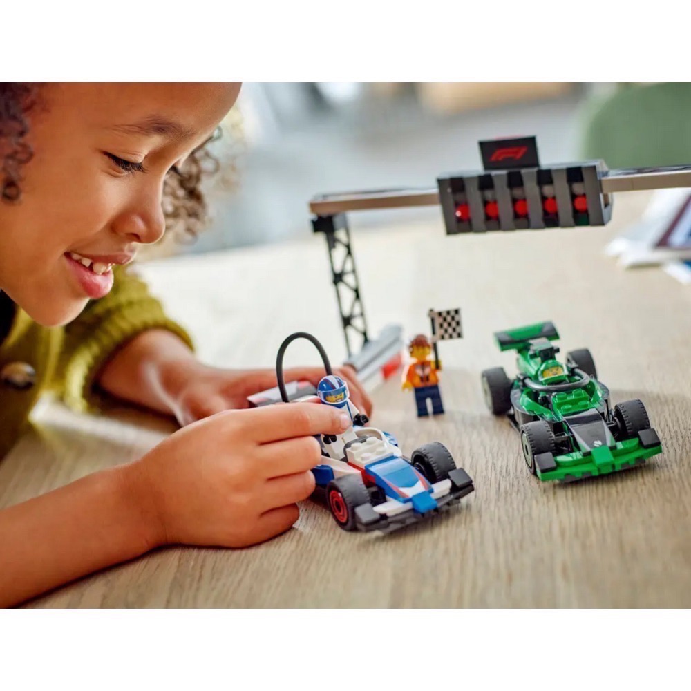 《屁桃柑仔店》現貨LEGO 60474  F1 起跑區與 VCARB 和 Sauber 賽車-CITY系列-細節圖4